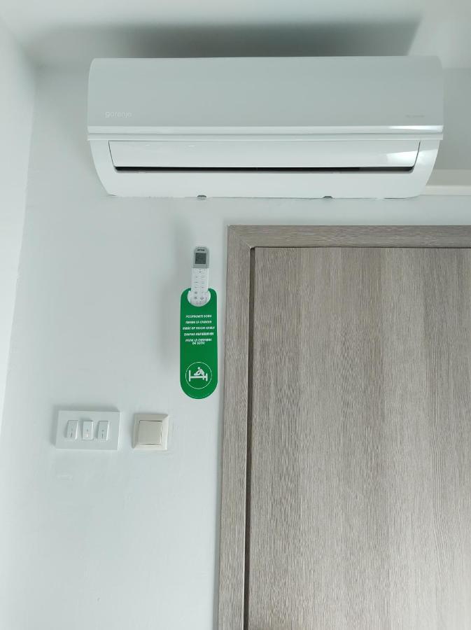 Happy Apartment Karlovac Bagian luar foto